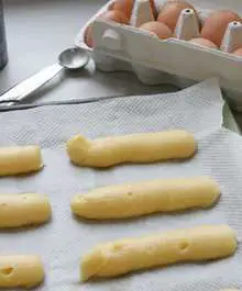 chocolate eclair pastry dough