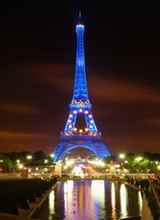 eiffel tower at night