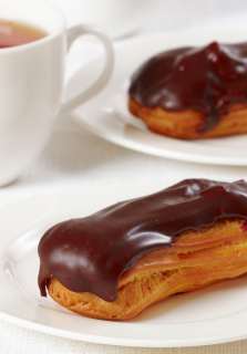 french pastry chocolate eclair