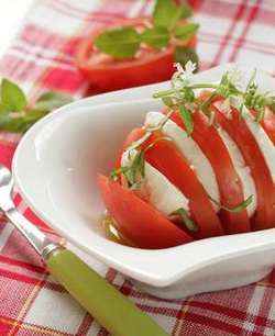 tomato and mozzarella salad